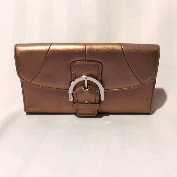 COACH LEATHER WALLET!